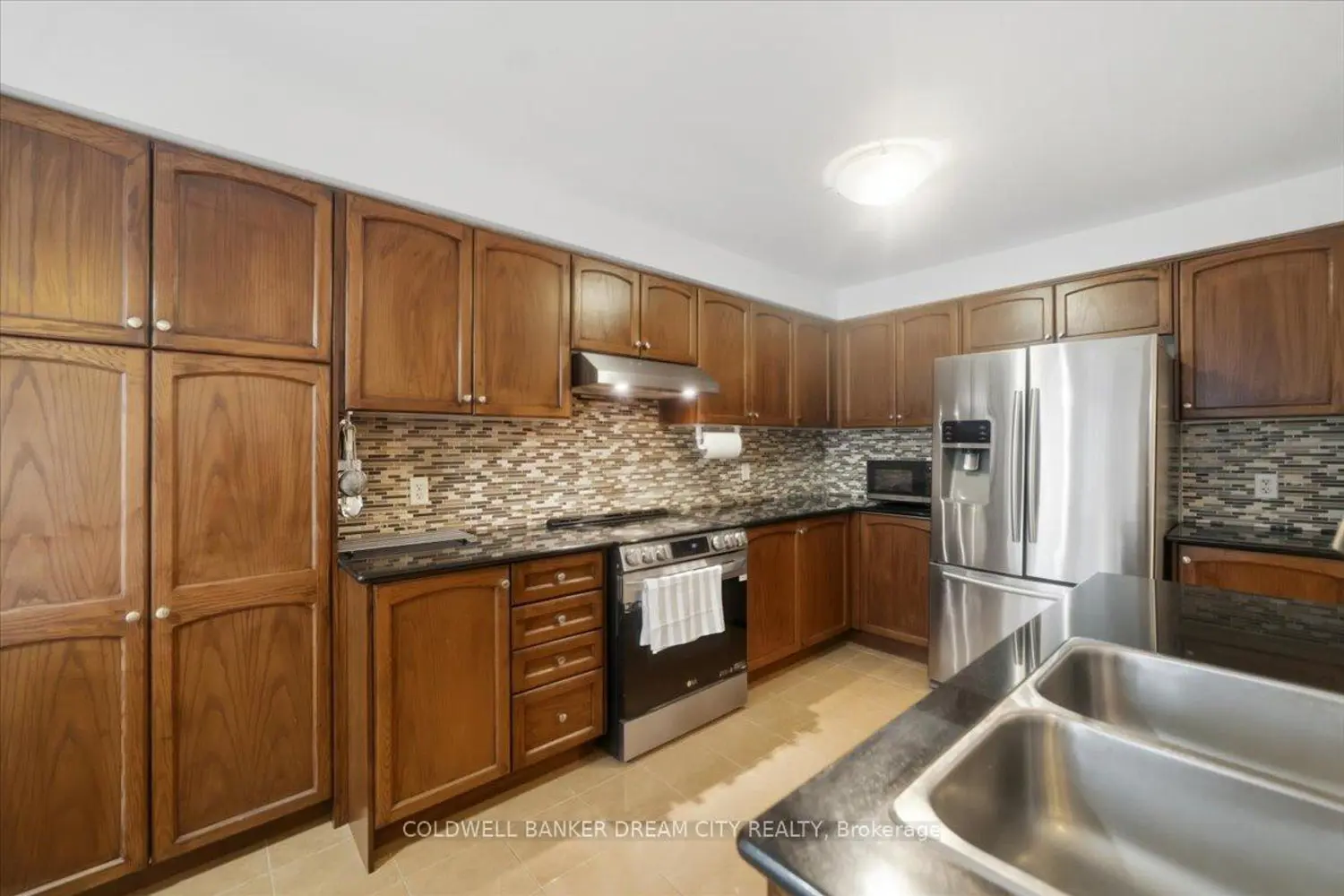 Additional image 4 of 559 Midland Avenue