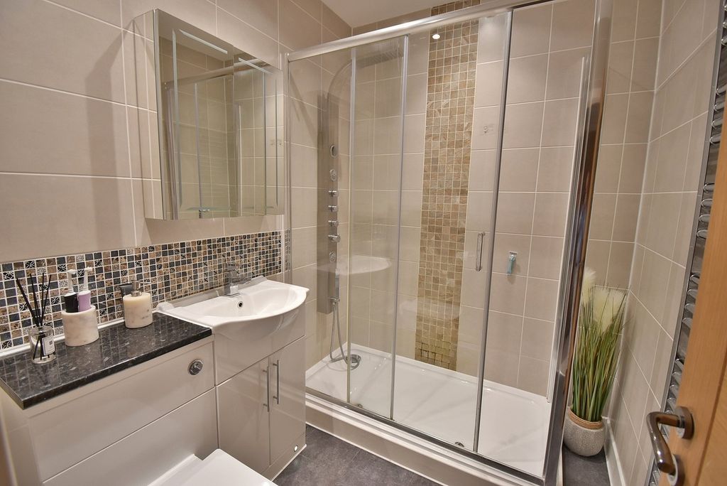Additional image 11 of 2 bed flat for saleBeaufoys Avenue, Ferndown BH22
