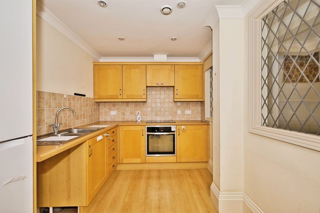 Additional image 8 of 3 bed flat for saleMoffats Drive, South Horrington Village, Wells BA5