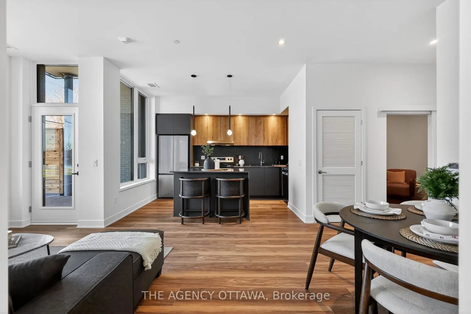 Additional image 9 of 3071 Riverside Drive 103