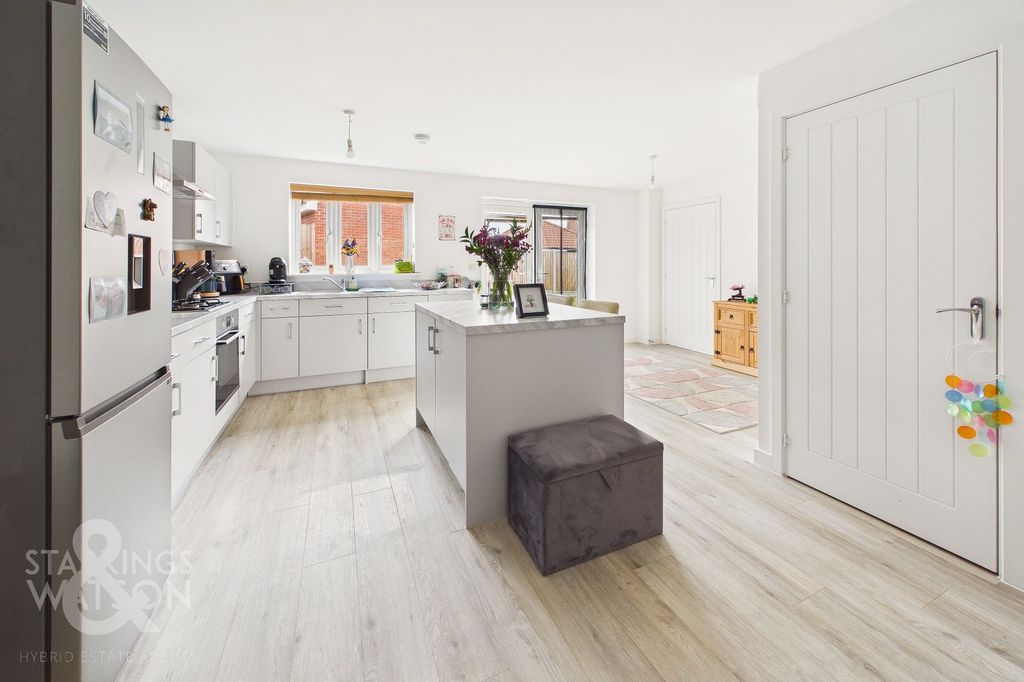 Additional image 7 of 4 bed detached house for saleClyde Way, Eye IP23