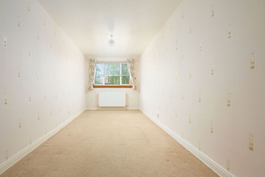 Additional image 18 of 4 bed semi-detached house for sale39 Oxgang Road, Grangemouth FK3
