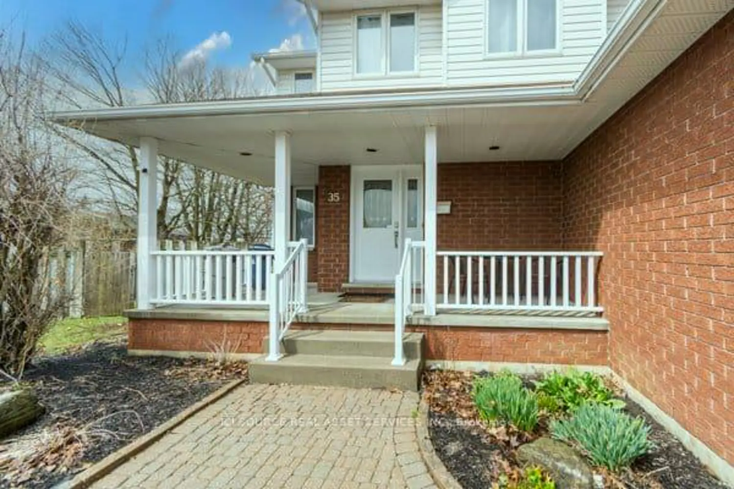 35 Loraine Avenue photo 2