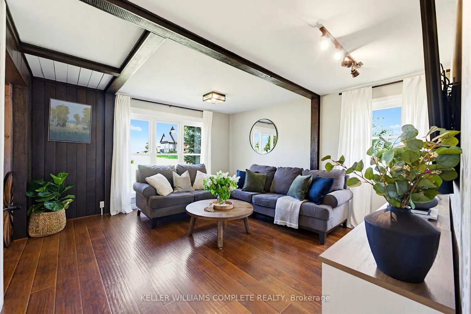 1810 Cream Street photo 2