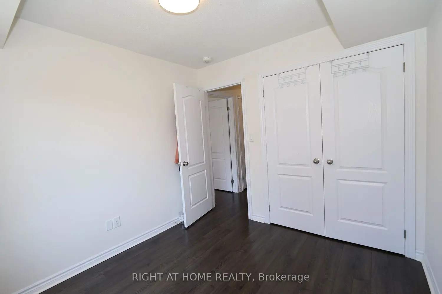 Additional image 7 of 1255 Bridletowne Circle 14