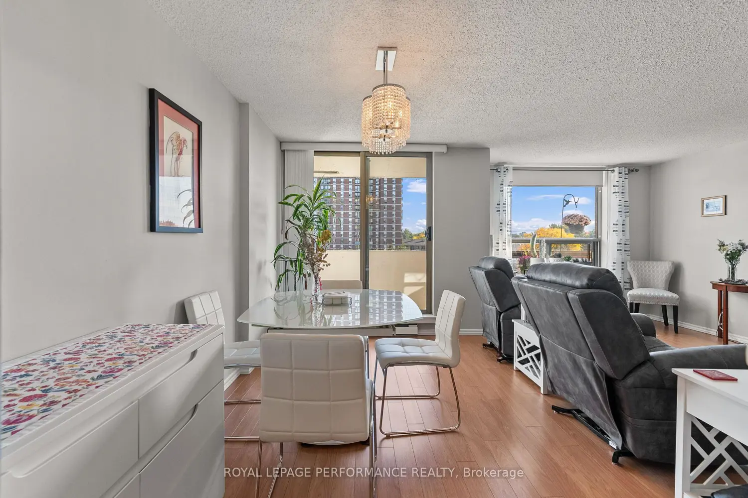 200 Lafontaine Avenue Unit #407 photo 5