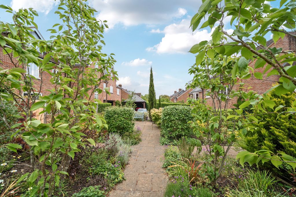Additional image 15 of 4 bed maisonette for saleCrownwood Gate, Farnham GU9