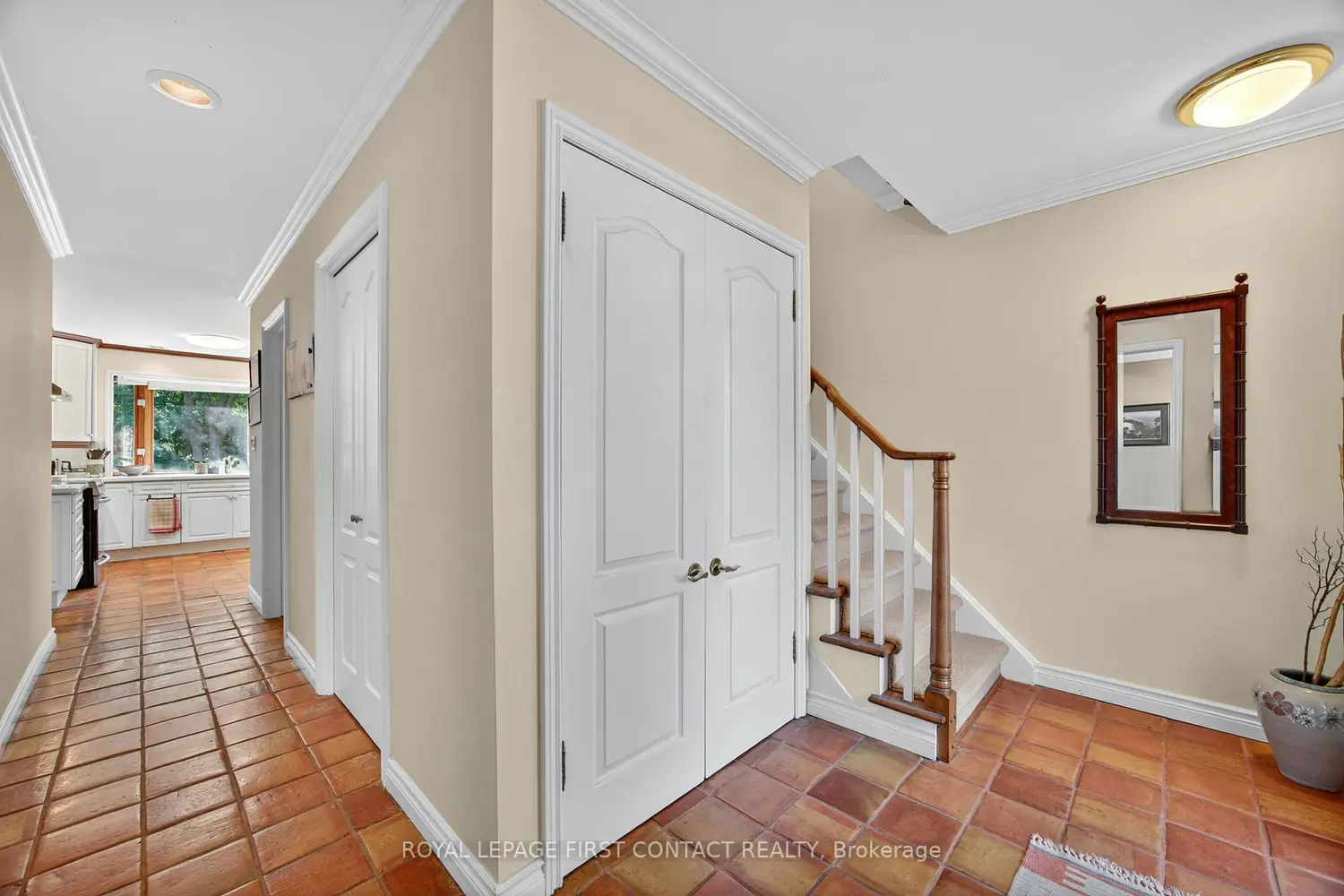 7 Maplecrest Road photo 4