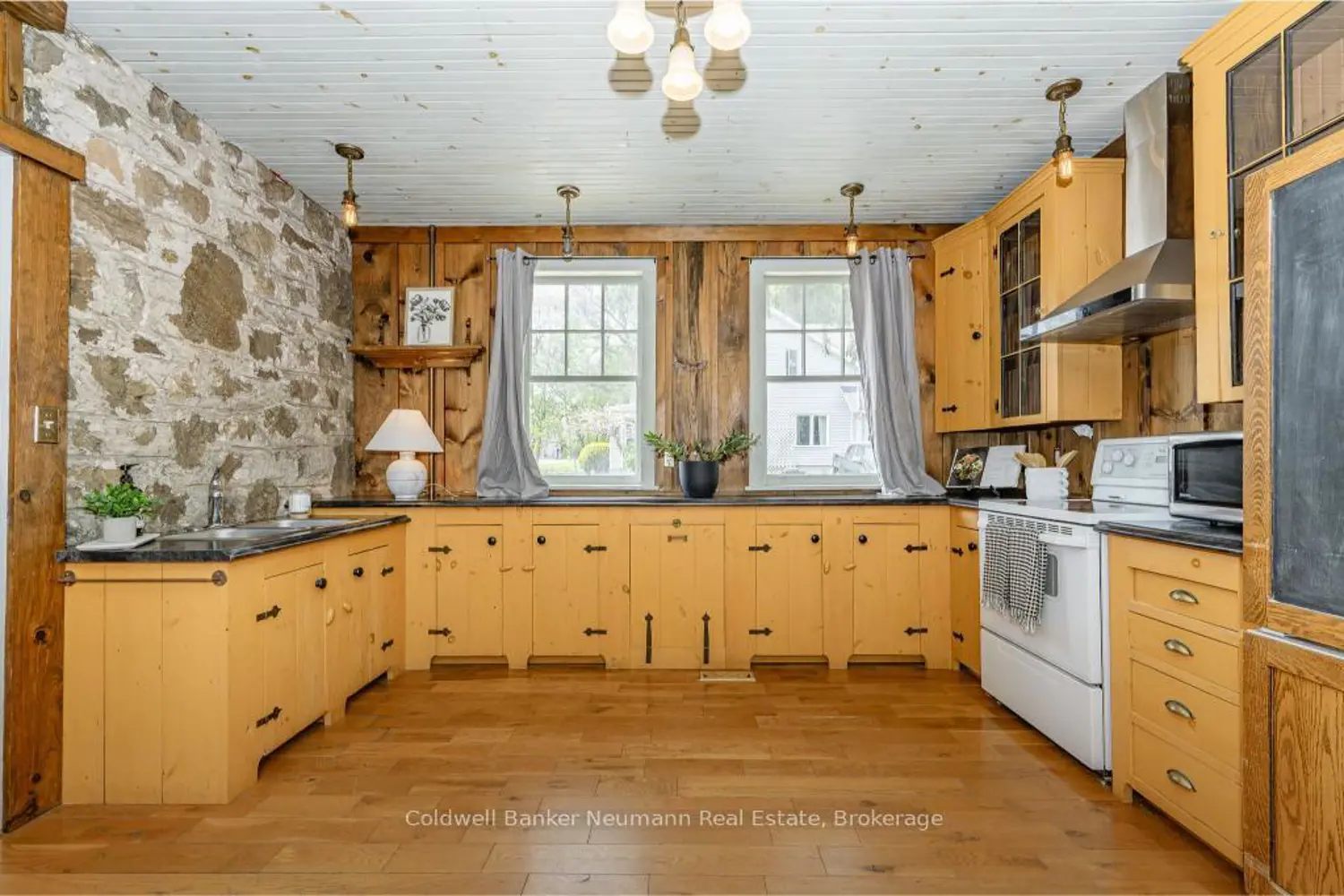 52 Brock Road photo 5