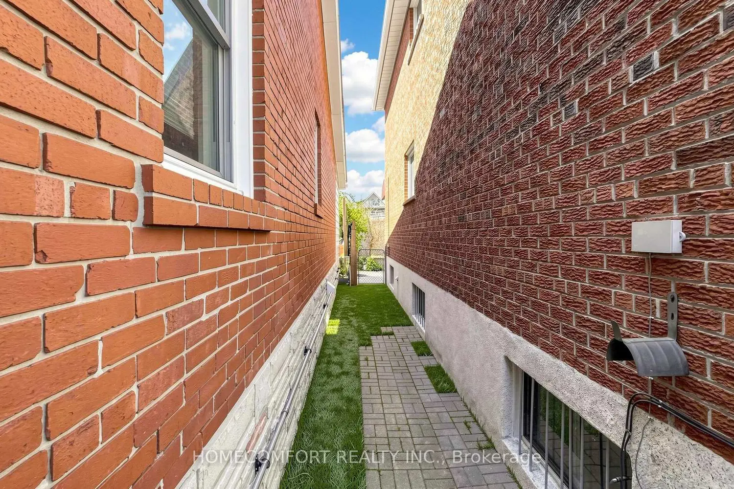 Additional image 18 of 76 Barrington Avenue