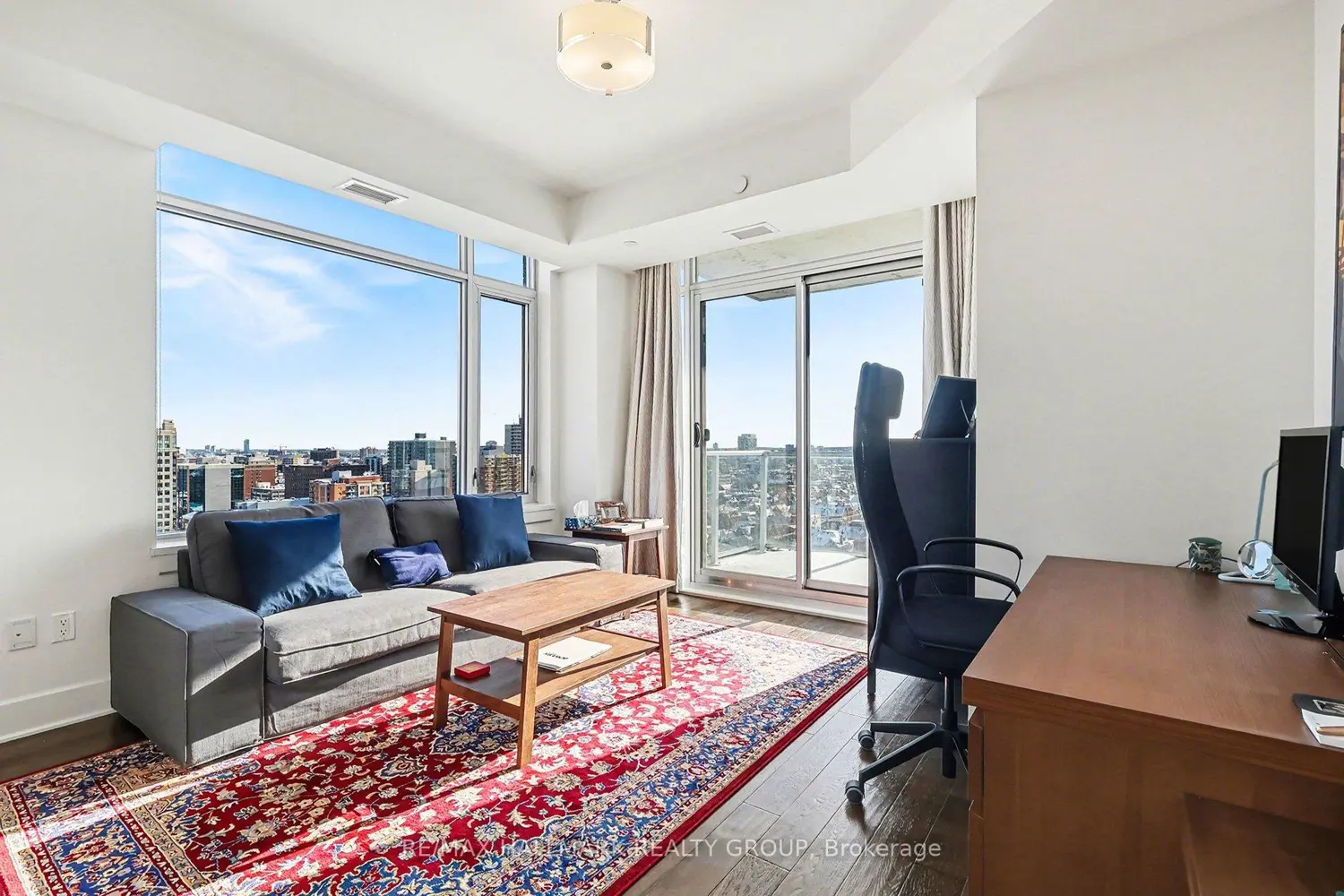 Additional image 7 of 255 Bay Street 1412