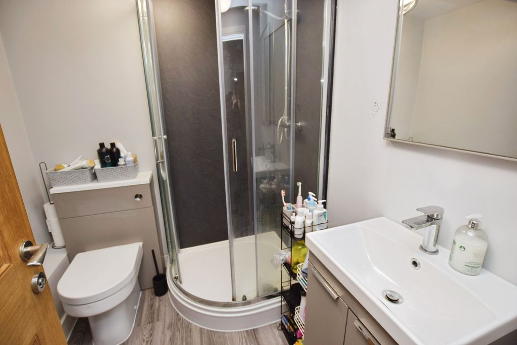 Additional image 6 of 5 bed flat for saleMincinglake Road, Stoke Hill, Exeter, Devon EX4