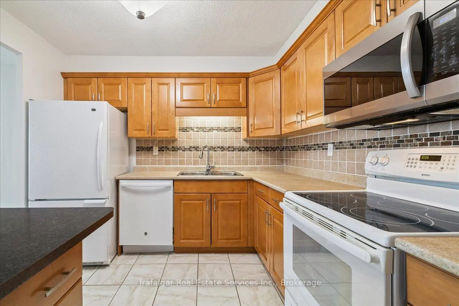 301 Frances Avenue 709 photo 4