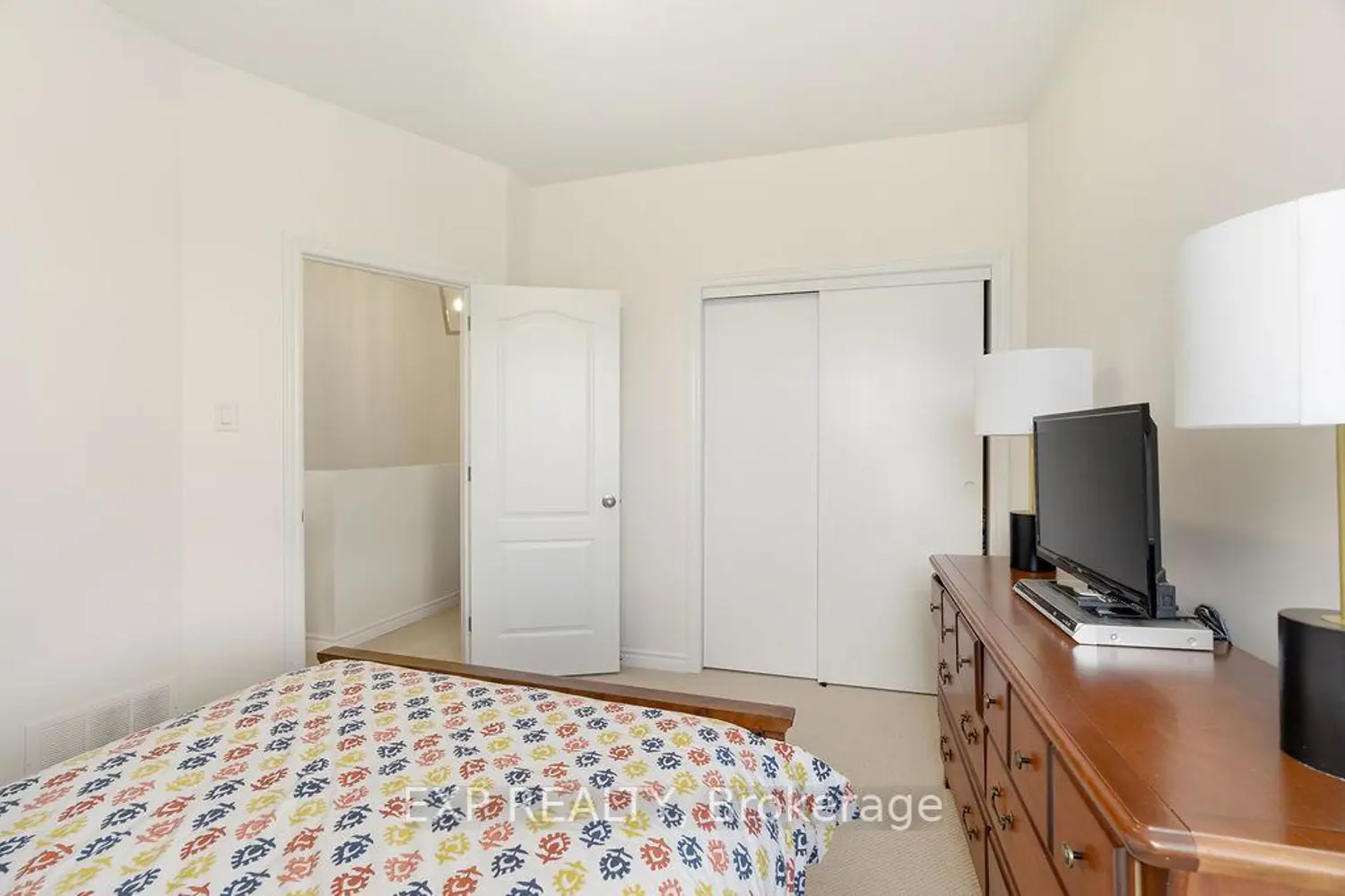 Additional image 14 of 2621 Longfields Drive 32
