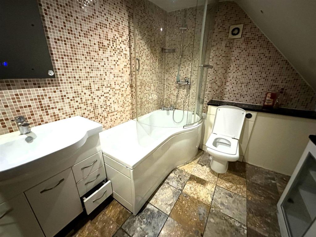 Additional image 21 of 7 bed detached house for saleStaines Road, Bedfont TW14