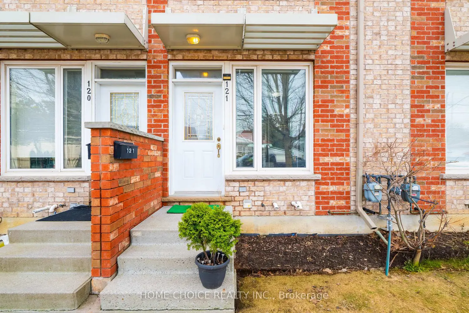 10 Fairwood Crescent 121