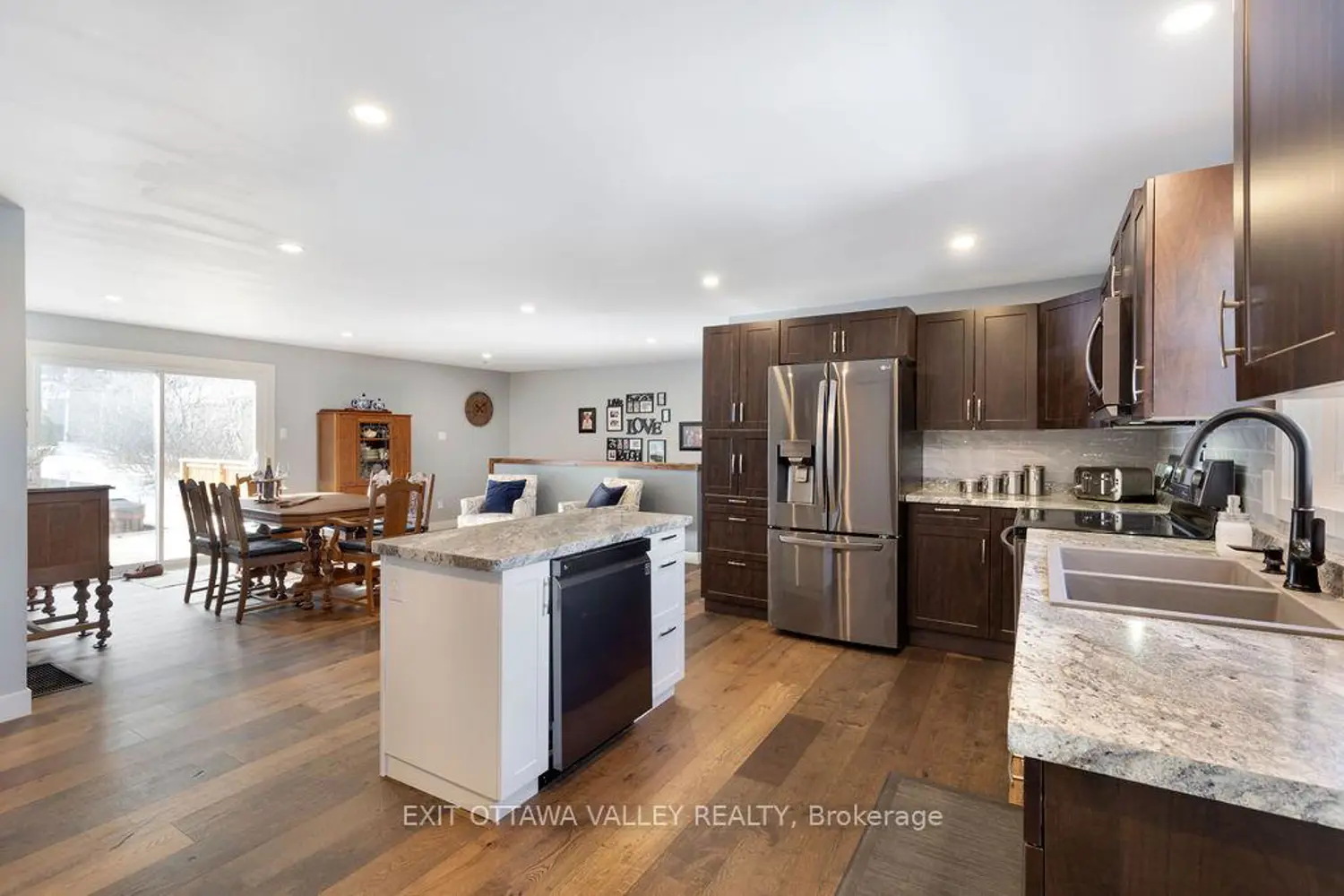 Additional image 10 of 39090 Combermere Road