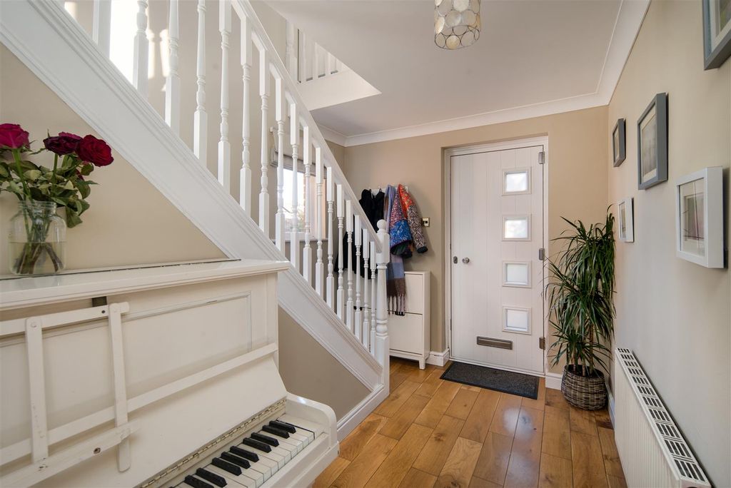 Additional image 17 of 4 bed detached house for saleFreshwater Bay, Isle Of Wight PO40