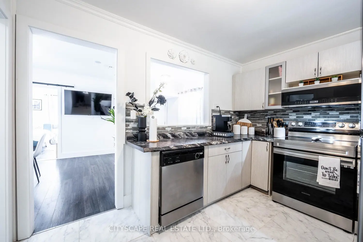 Additional image 14 of 5073 Kitchener Street