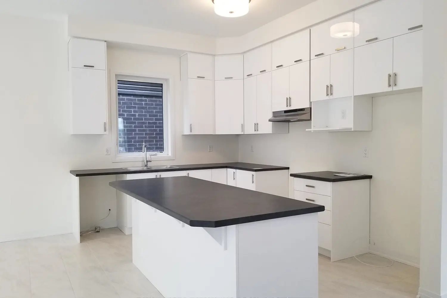 95 Macklin Street photo 3