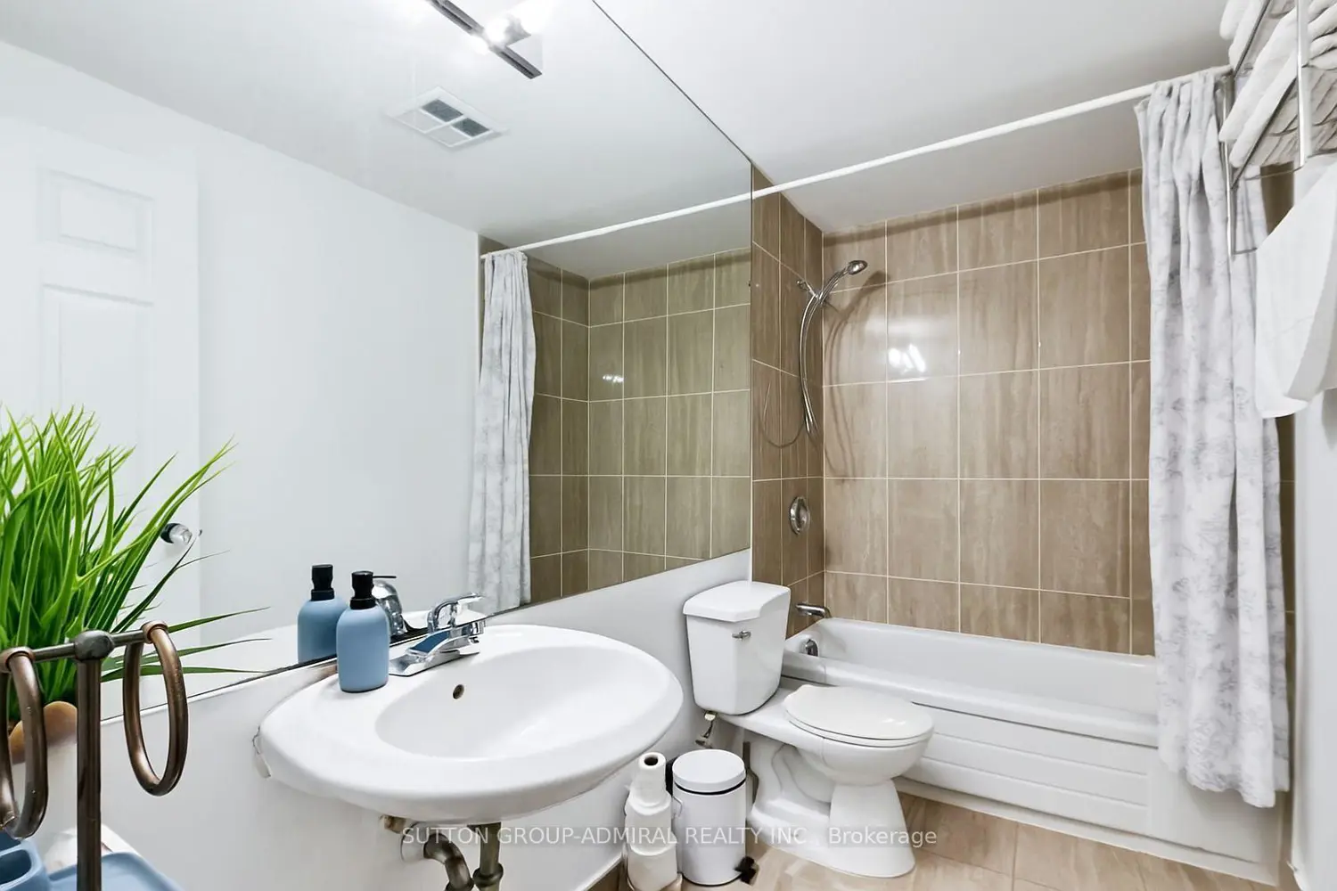 Additional image 4 of 88 Charles Street 305
