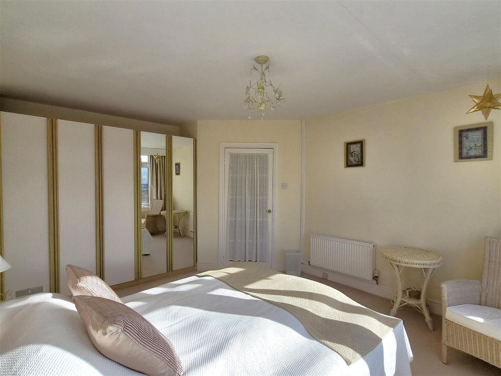 Additional image 15 of 3 bed flat for saleBull Hill, Fowey PL23
