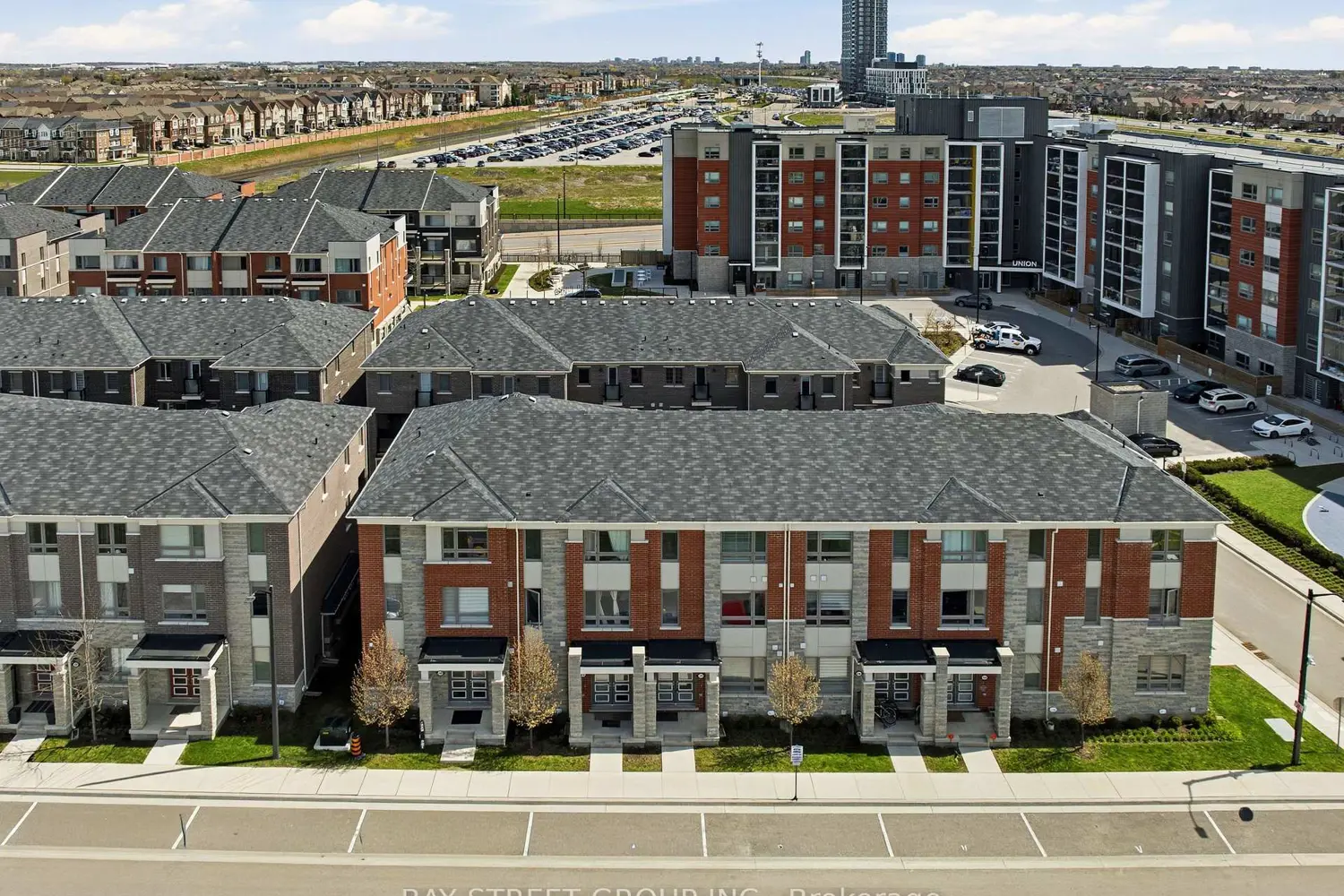 Additional image 2 of 334 Lagerfeld Drive