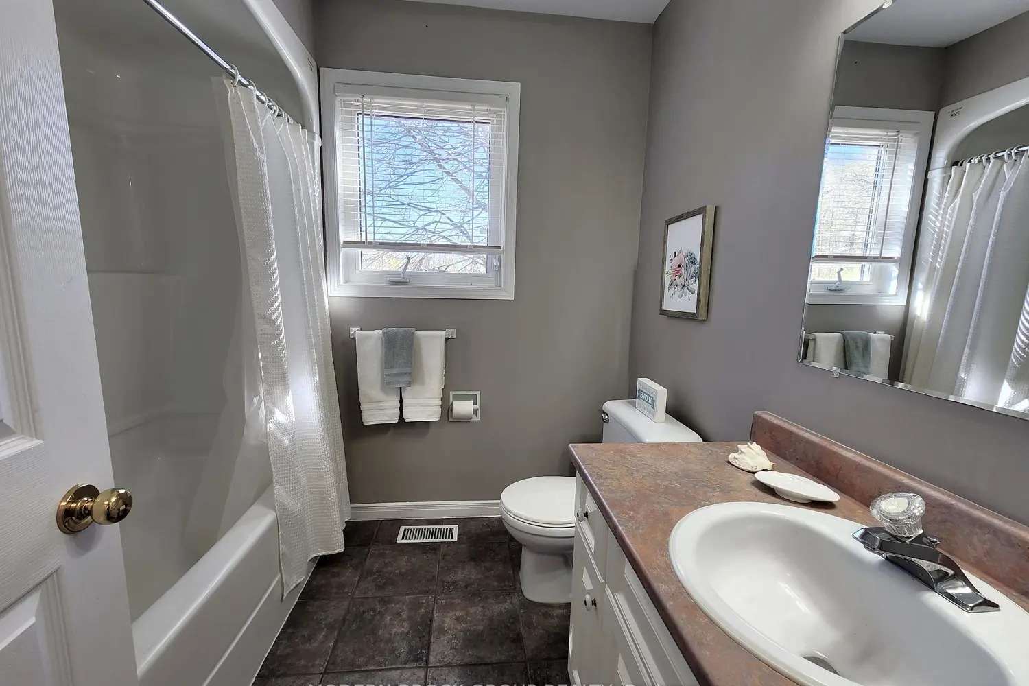 516 King Street photo 5