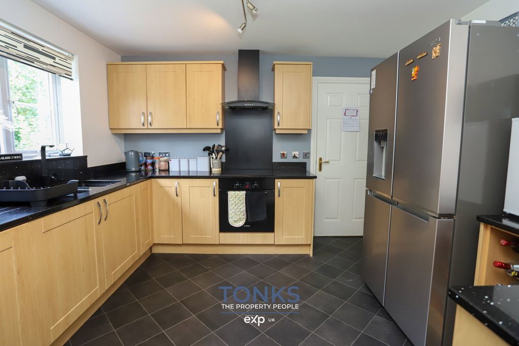 Additional image 15 of 5 bed detached house for saleCavalier Drive, Halesowen B63