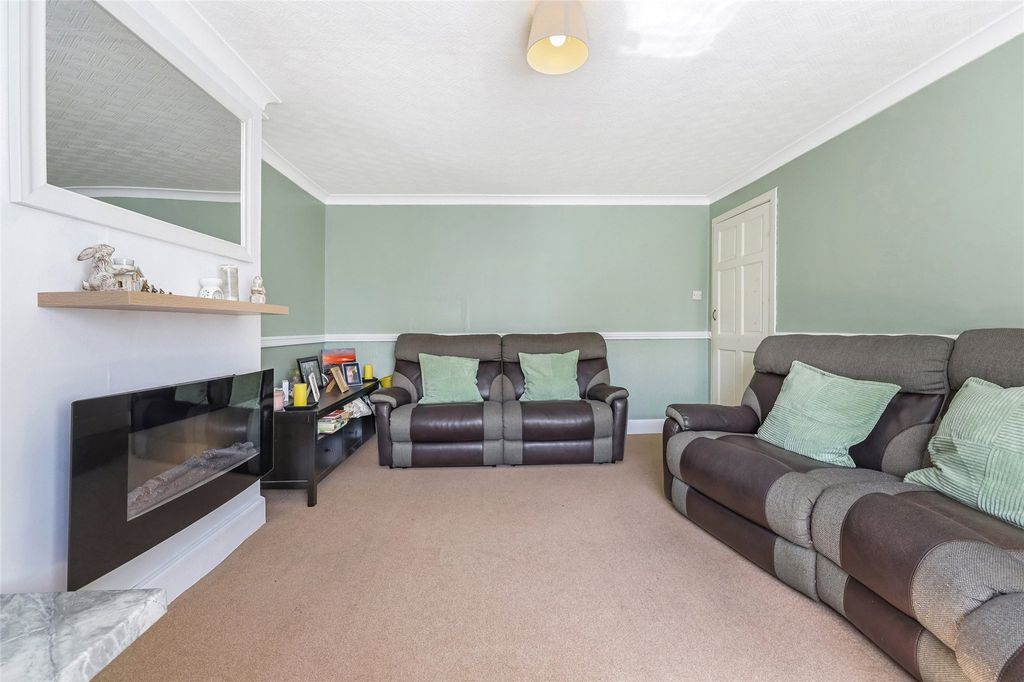 Additional image 15 of 2 bed semi-detached house for saleFife Drive, Greenock, Inverclyde PA16