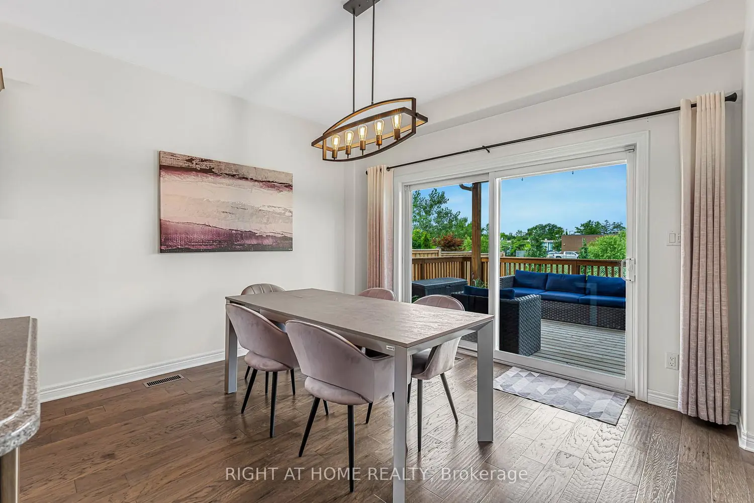 80 Loretta Drive photo 4