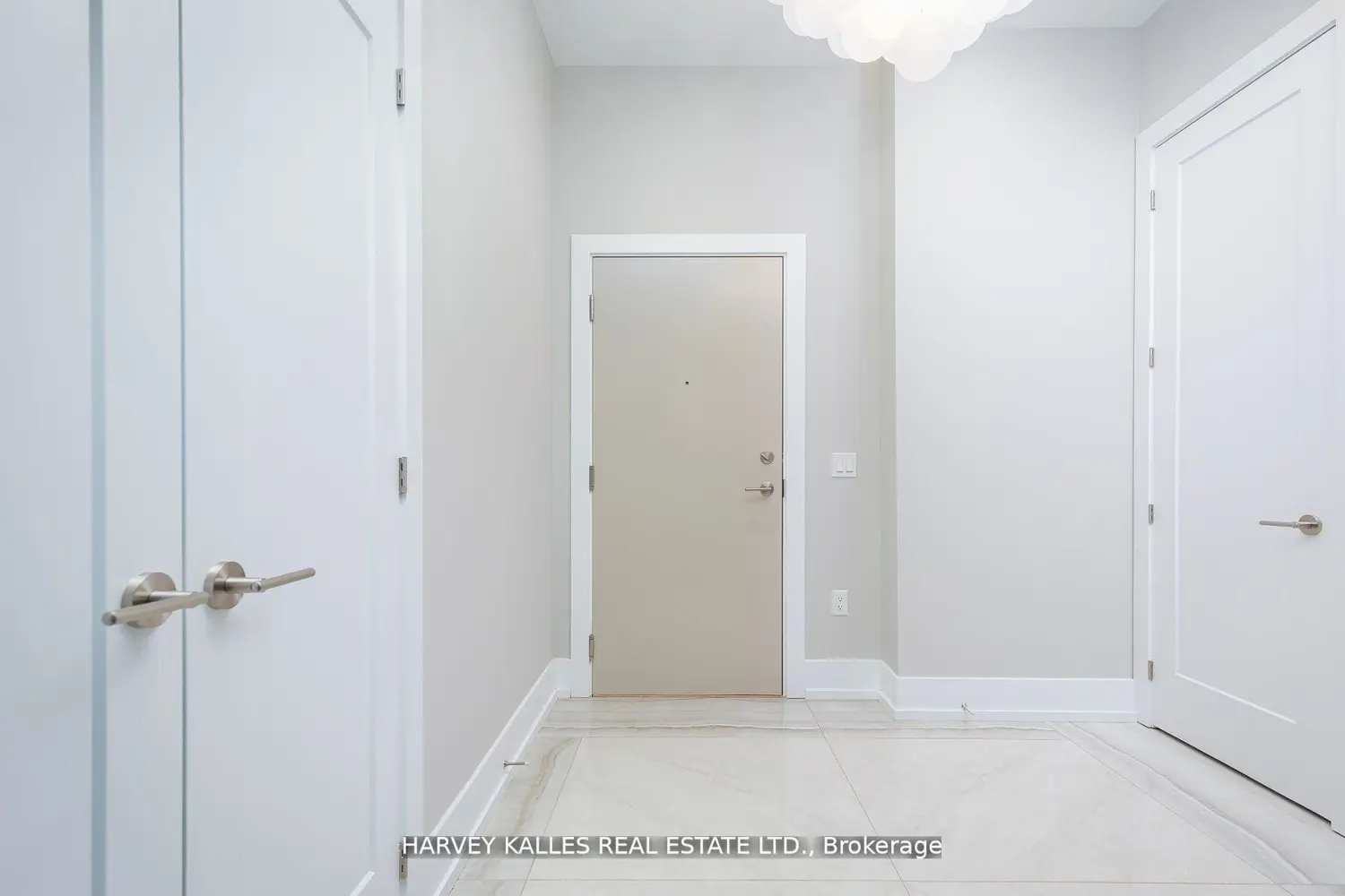 99 John Street 4802