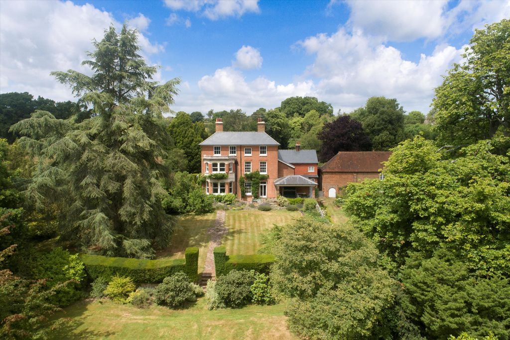 Additional image 16 of 7 bed detached house for saleRunwick, Farnham, Surrey GU10