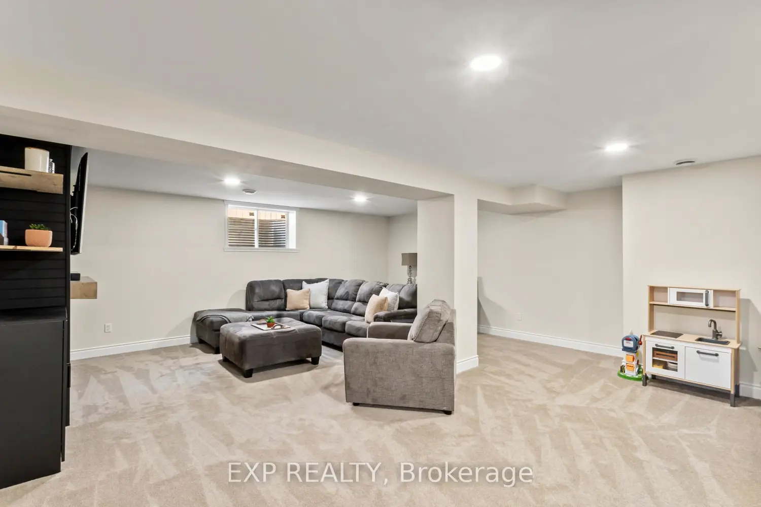 47 Birchmount Street photo 5