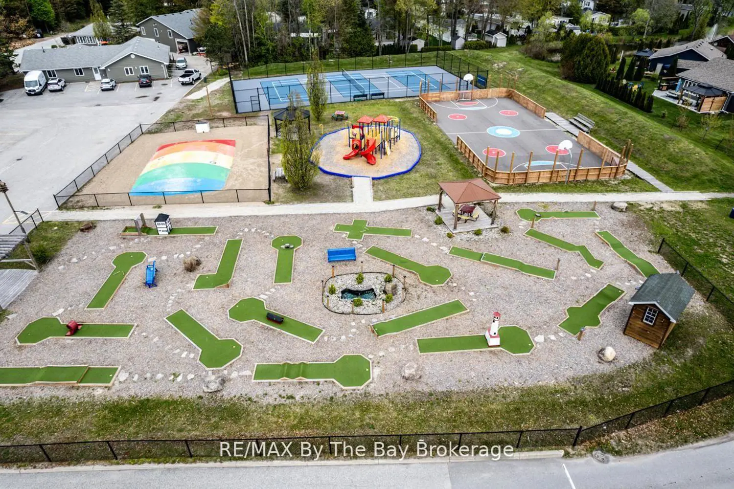Additional image 7 of 85 Theme Park Drive 133