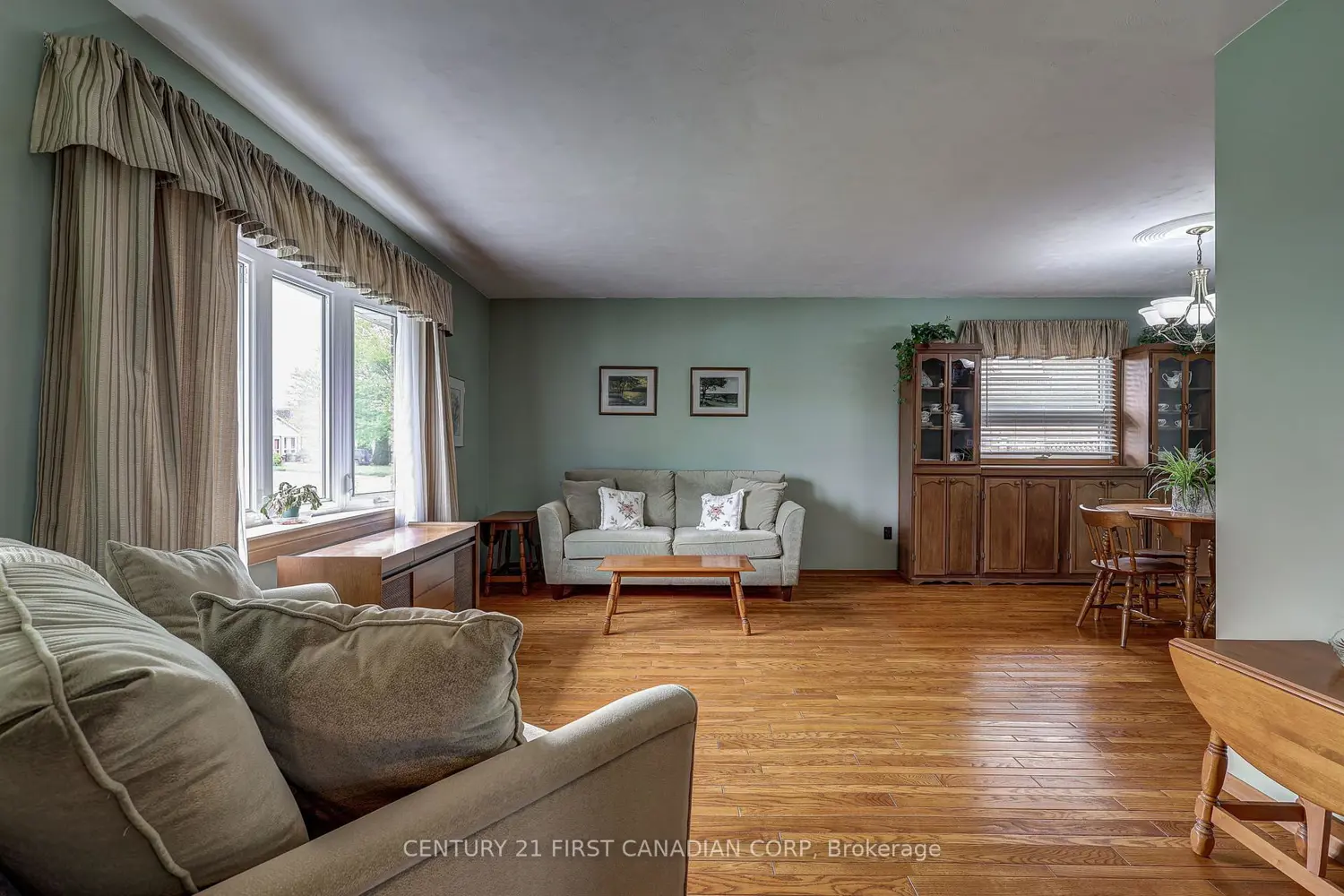 12 Rosemount Crescent