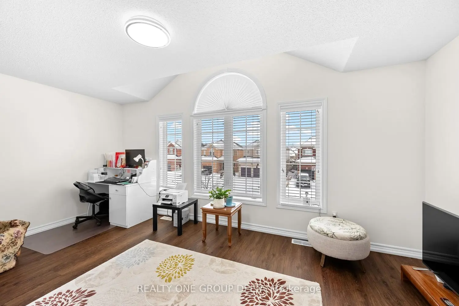Additional image 13 of 8 Charlemagne Avenue