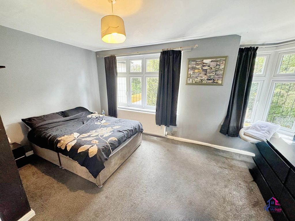Additional image 15 of 6 bed detached house for saleManthorpe Road, Grantham NG31