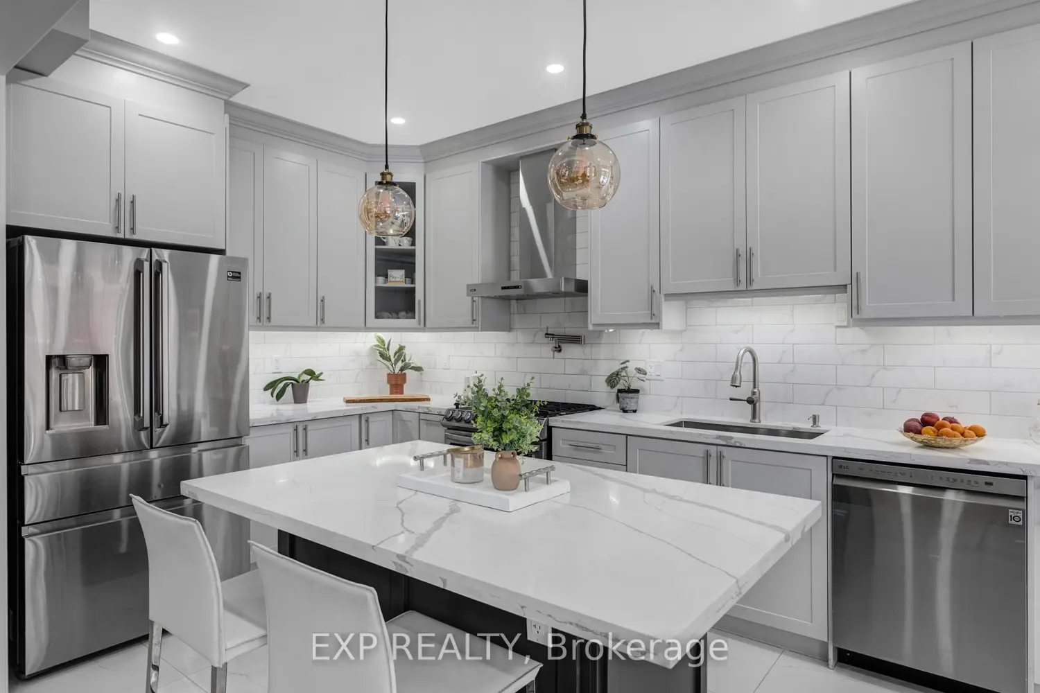 Additional image 4 of 565 Foxcroft Boulevard