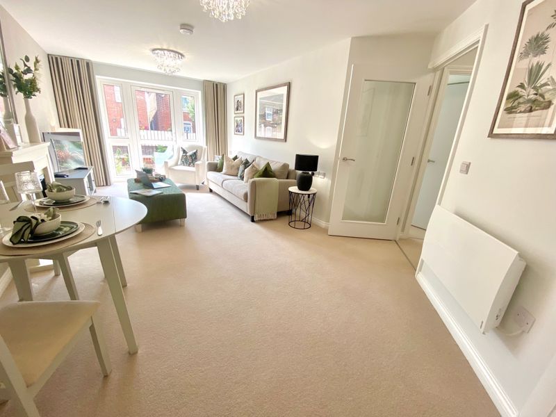 1 bed property for saleThackeray Lodge, Trinity Street PO16 photo 4