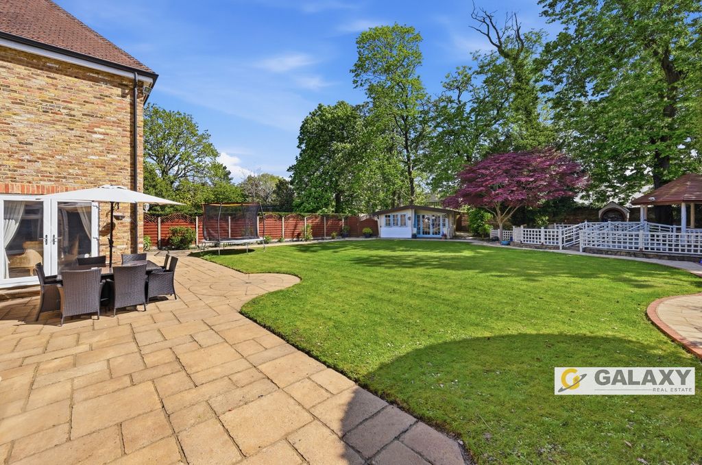 Additional image 24 of 7 bed detached house for saleCamp Road, Gerrards Cross SL9