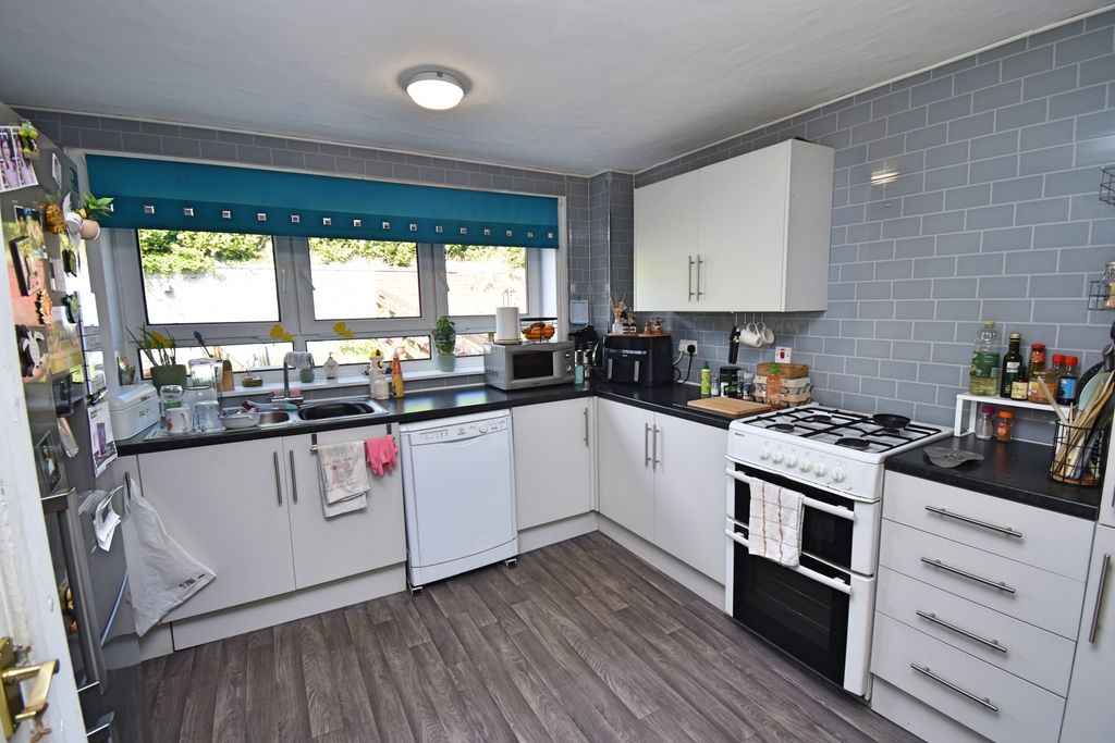 Additional image 3 of 4 bed terraced house for saleAuchmead Road, Greenock PA16