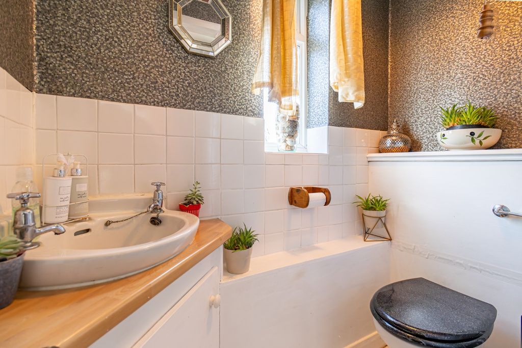 Additional image 27 of 4 bed detached bungalow for saleQueens Road, Fakenham NR21