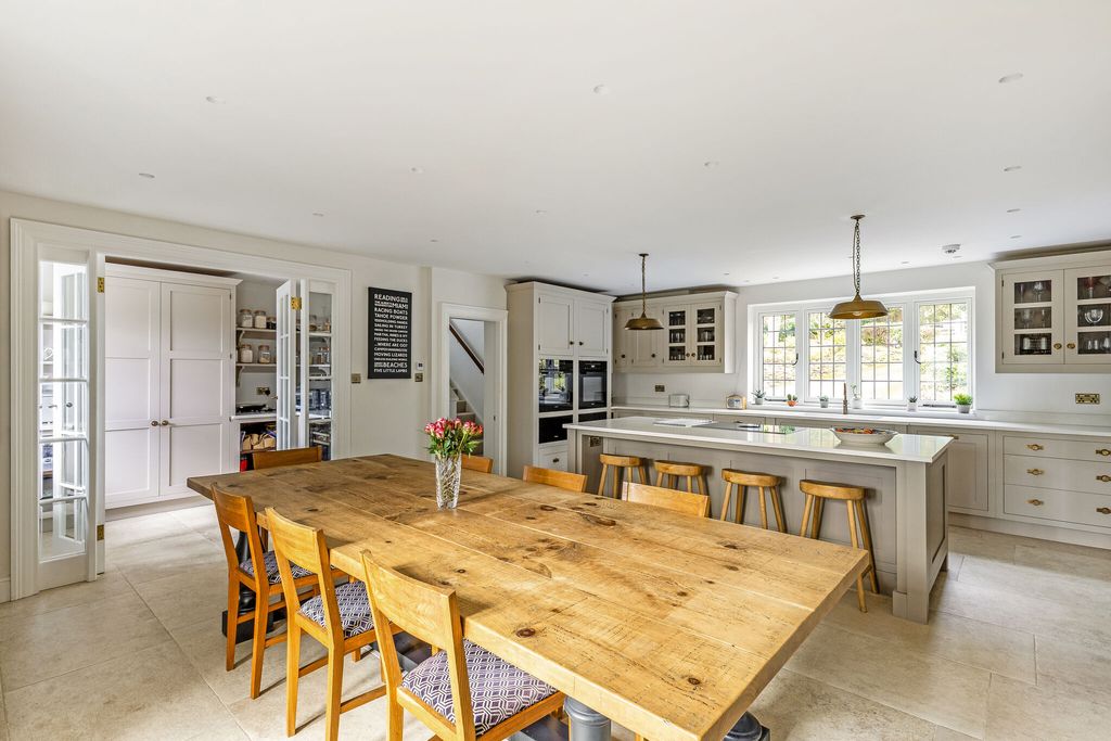 Additional image 13 of 6 bed detached house for saleSwifts Close, Moor Park, Farnham GU10