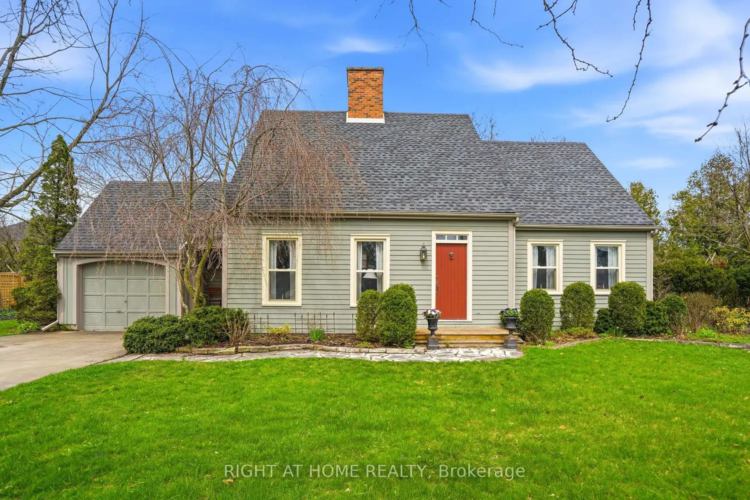 727 Rye Street photo 3