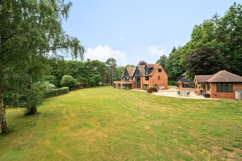 Additional image 37 of 7 bed detached house for saleTilford Road, Farnham GU9