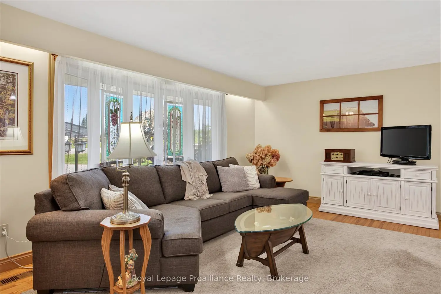 1757 Mount Pleasant Road photo 3