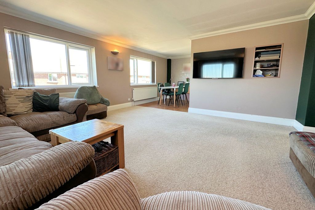 Additional image 2 of 4 bed maisonette for saleBayly Avenue, Portchester PO16