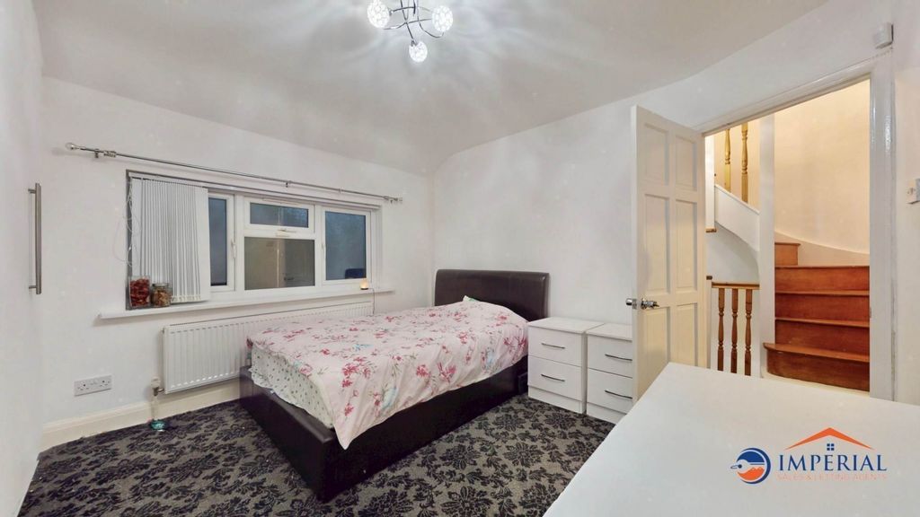 Additional image 18 of 4 bed semi-detached house for saleAllenby Road, Southall UB1