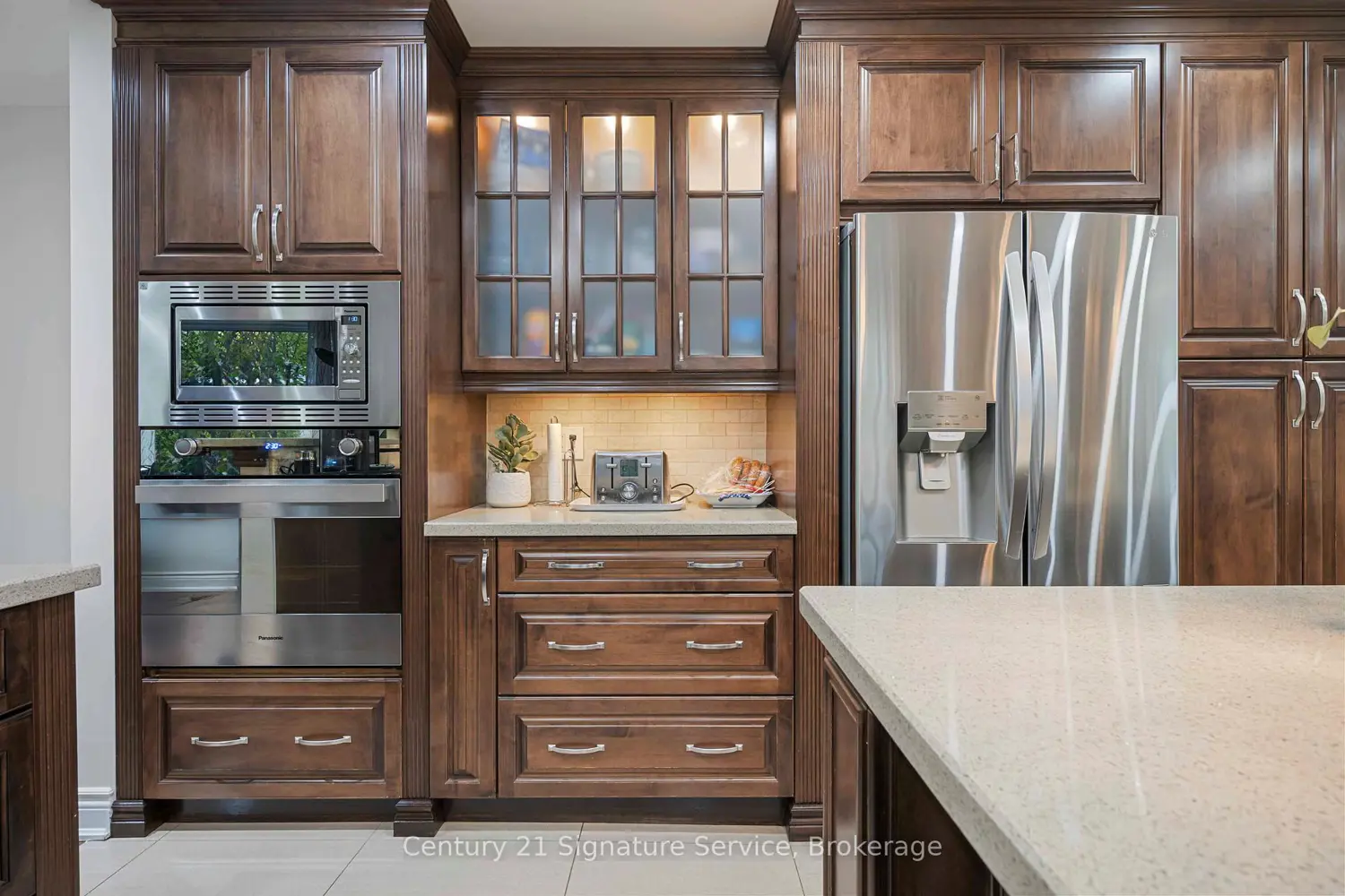 2235 Denise Road photo 5